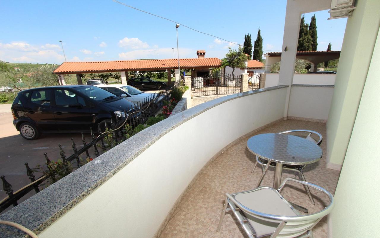 Apartments Villa Mara Rovinj Bagian luar foto