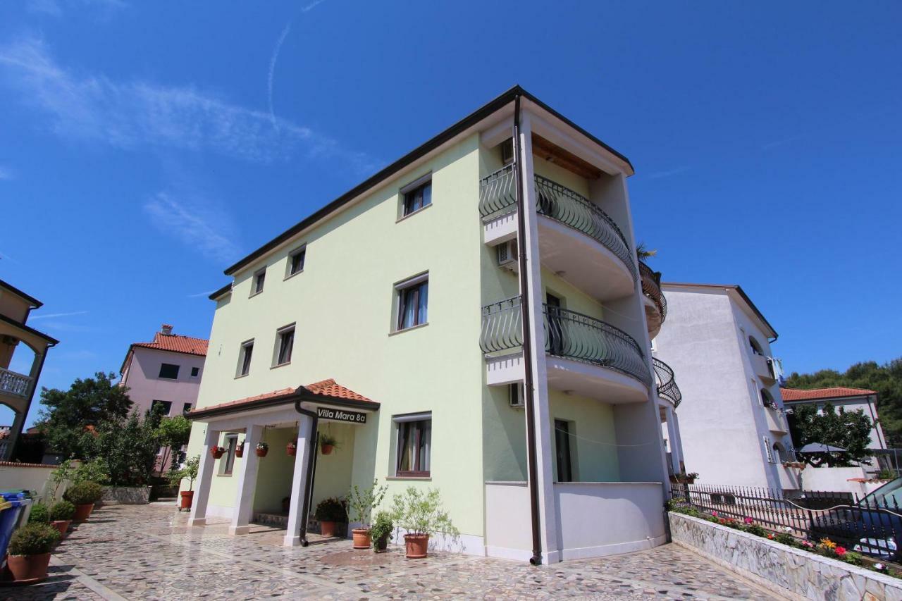 Apartments Villa Mara Rovinj Bagian luar foto