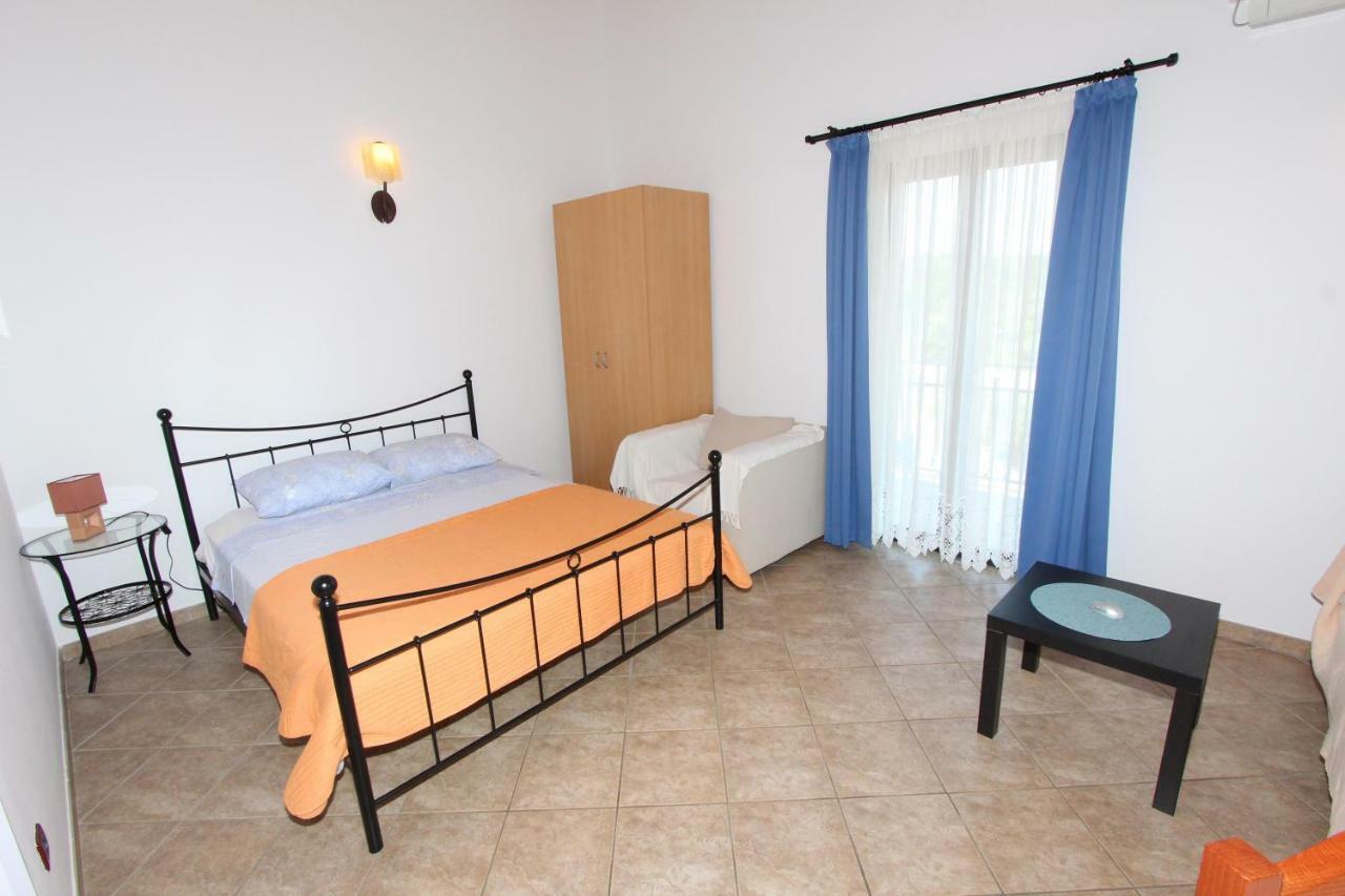 Apartments Villa Mara Rovinj Bagian luar foto