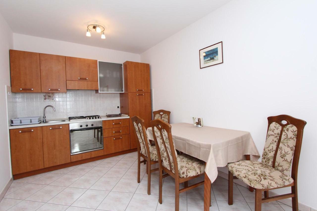 Apartments Villa Mara Rovinj Bagian luar foto